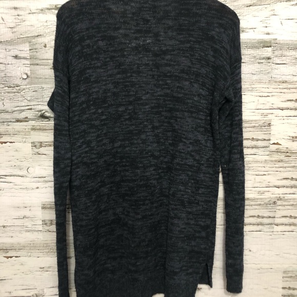 Hollister long blue button down cardigan - Picture 2 of 6